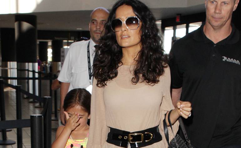 Salma Hayek junto a su hija Valentina