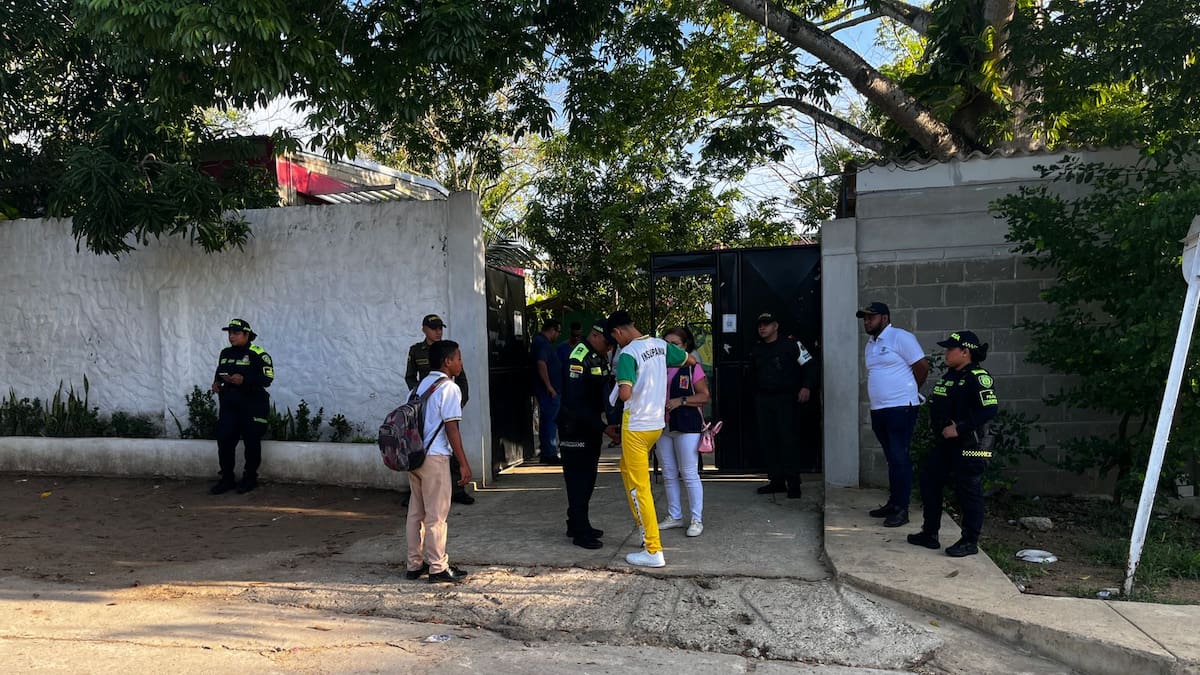 Refuerzan seguridad en colegio de Baranoa tras aparición de presuntas amenazas