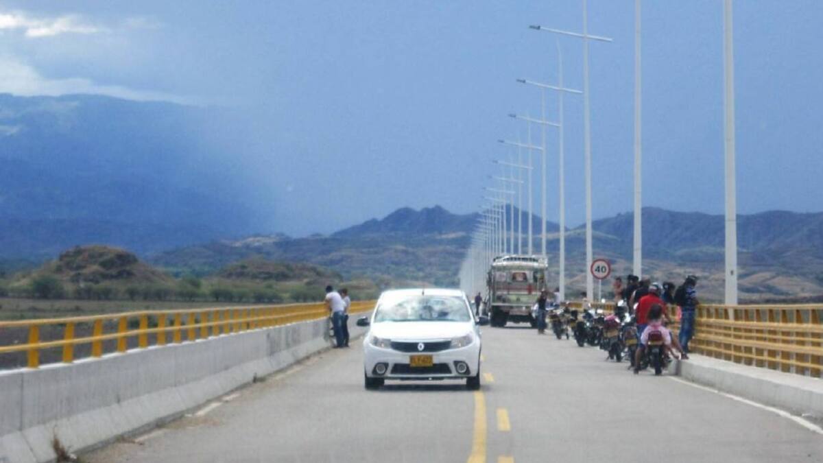 Reclaman seguridad en el viaducto de El Quimbo