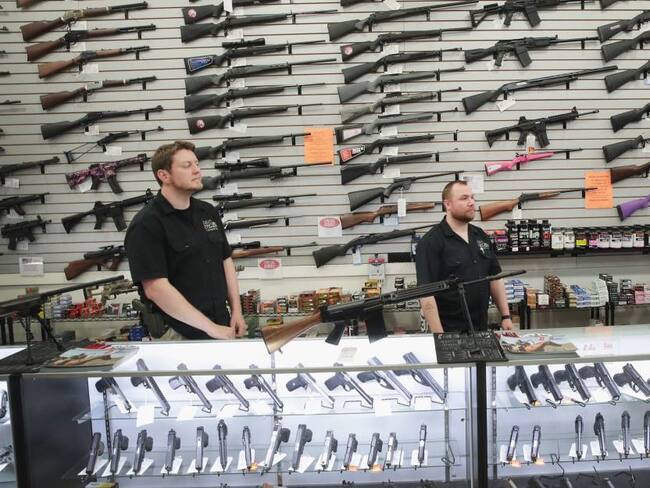Local de venta de armas en Estados Unidos. Foto: Getty