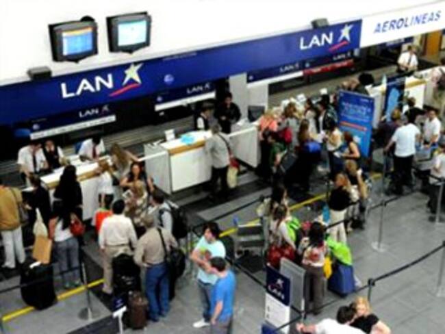 LAN reporta normalidad en vuelos pese a protesta de pilotos