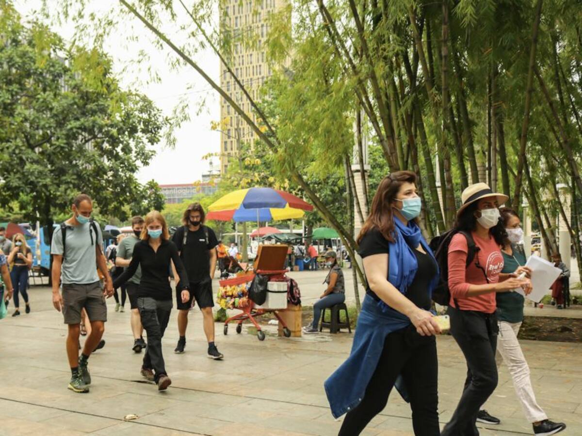 En Medellín ya no es obligatorio el uso de tapabocas en espacios públicos