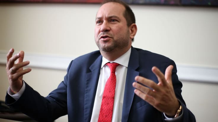 “Es un absurdo total, un abuso de funciones”: presidente del Senado por auto para suspender a Petro