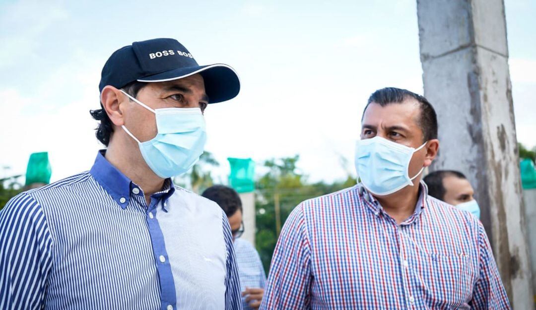 Alcalde Andrés Hurtado visita de obra 