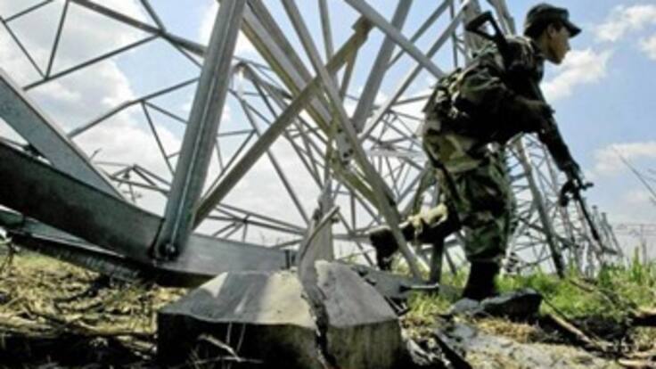 Piden seguridad para poder reparar torre de energía que dejó sin luz a Buenaventura