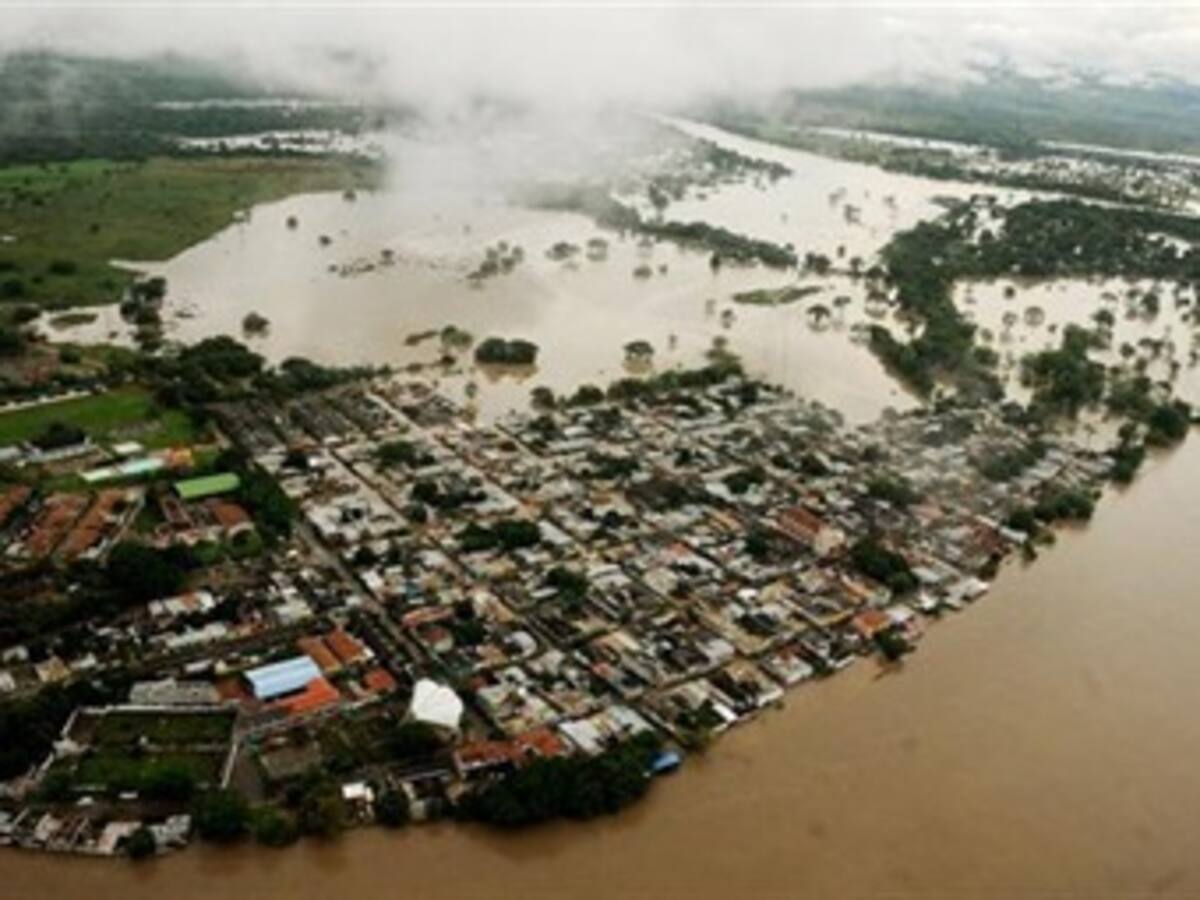 En Colombia hay cerca de tres millones de damnificados por el invierno