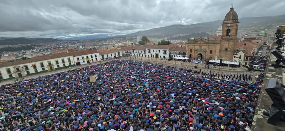 En la misa campal, en conmemoración a la Virgen del Milagro, realizada en la Plaza de Bolívar de Tunja, asistieron cerca de 20.000 feligreses/ Foto: Alcaldía de Tunja.