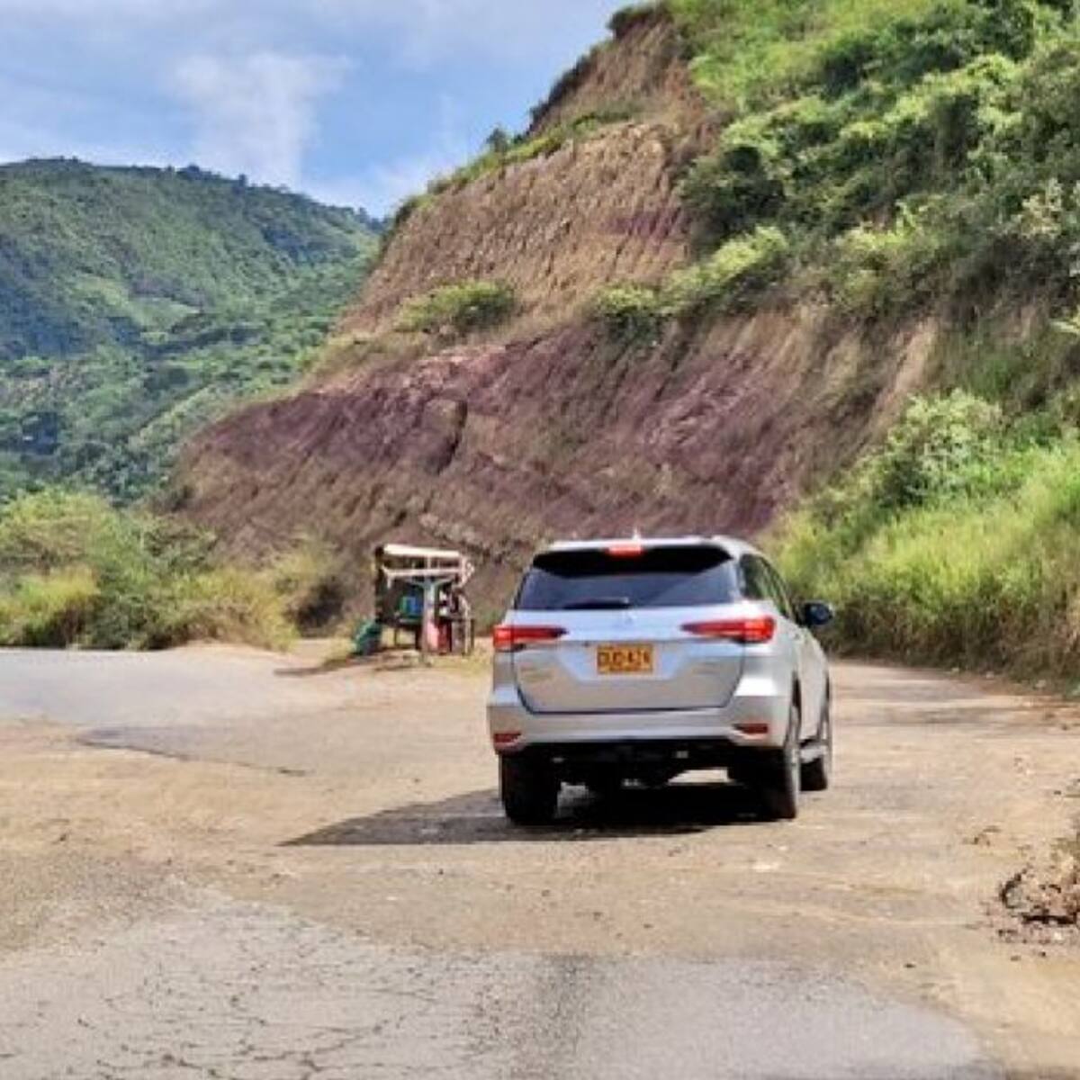 Findeter se encargará de la vía La Virgen - La Cemento