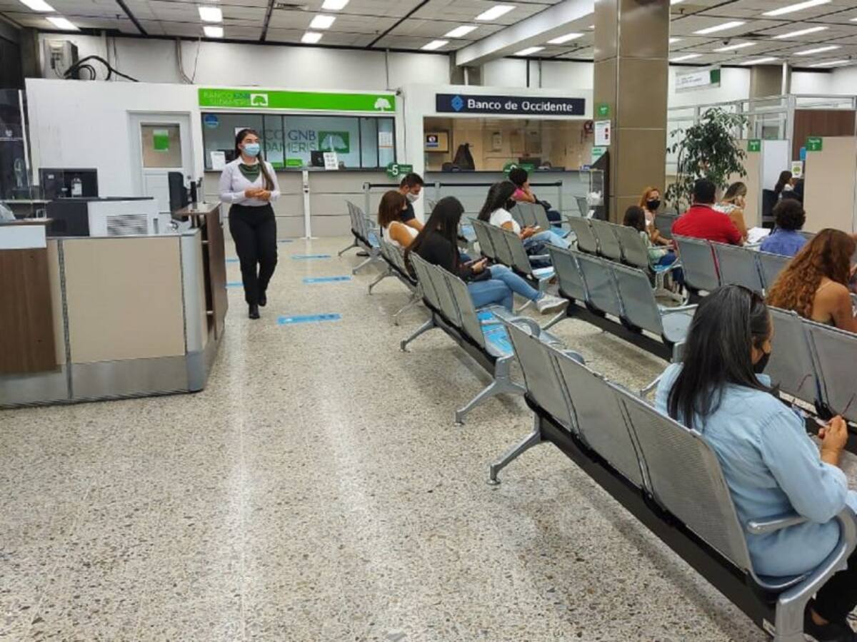 Oficina de pasaportes restablece horarios para tramitar el documento