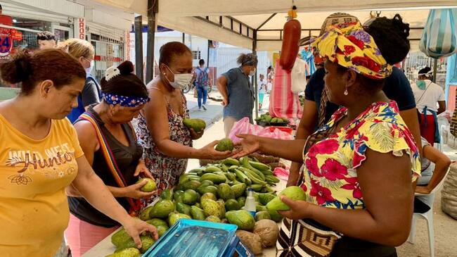 Alrededor de 212 familias en extrema pobreza compraron y ahorraron con las ofertas de esta estrategia del PES