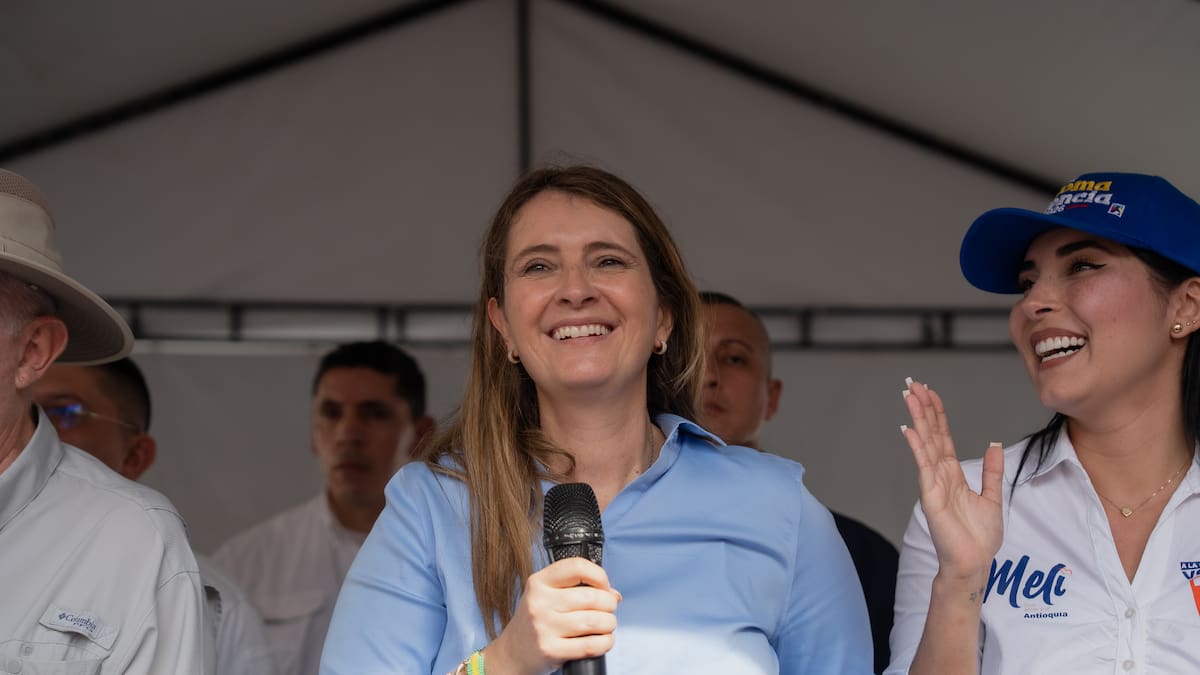 “No habrá diálogos con grupos armados, los perseguiremos para meterlos a la cárcel”: Paloma Valencia