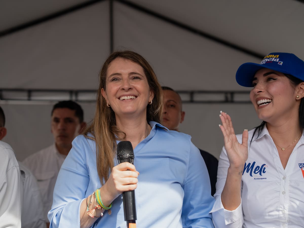 “No habrá diálogos con grupos armados, los perseguiremos para meterlos a la cárcel”: Paloma Valencia