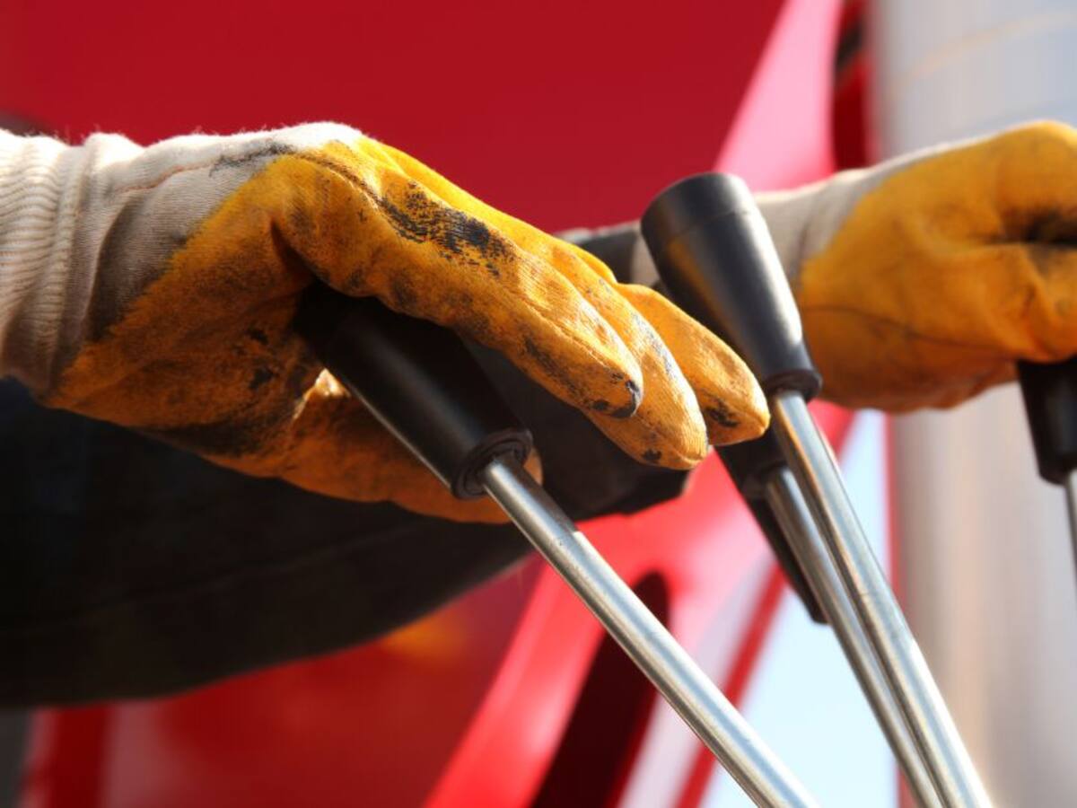 Maquinista se salvó de morir luego que derrumbe lo arrastrara a abismo