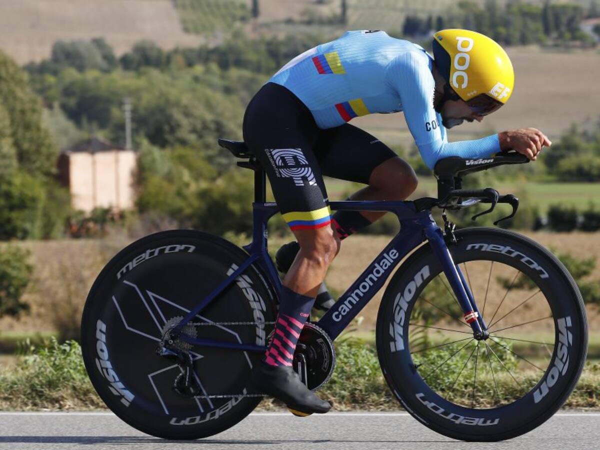 Ineos anuncia fichaje de Daniel Felipe Martínez