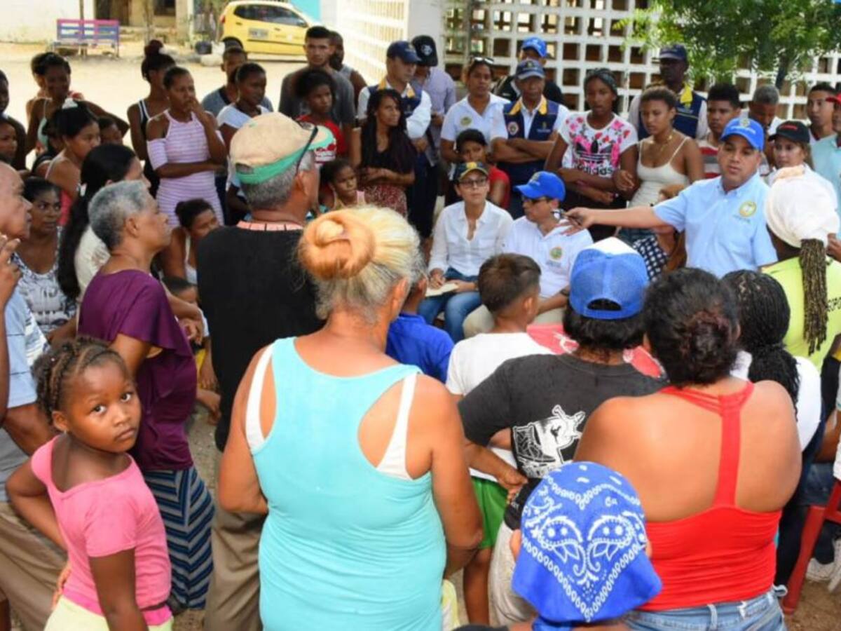 Alcalde de Cartagena se comprometió con comunidad Revivir de los Campanos