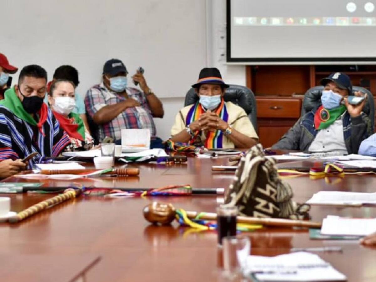 Diálogos sin acuerdos con indígenas para desbloquear la línea en Quindío