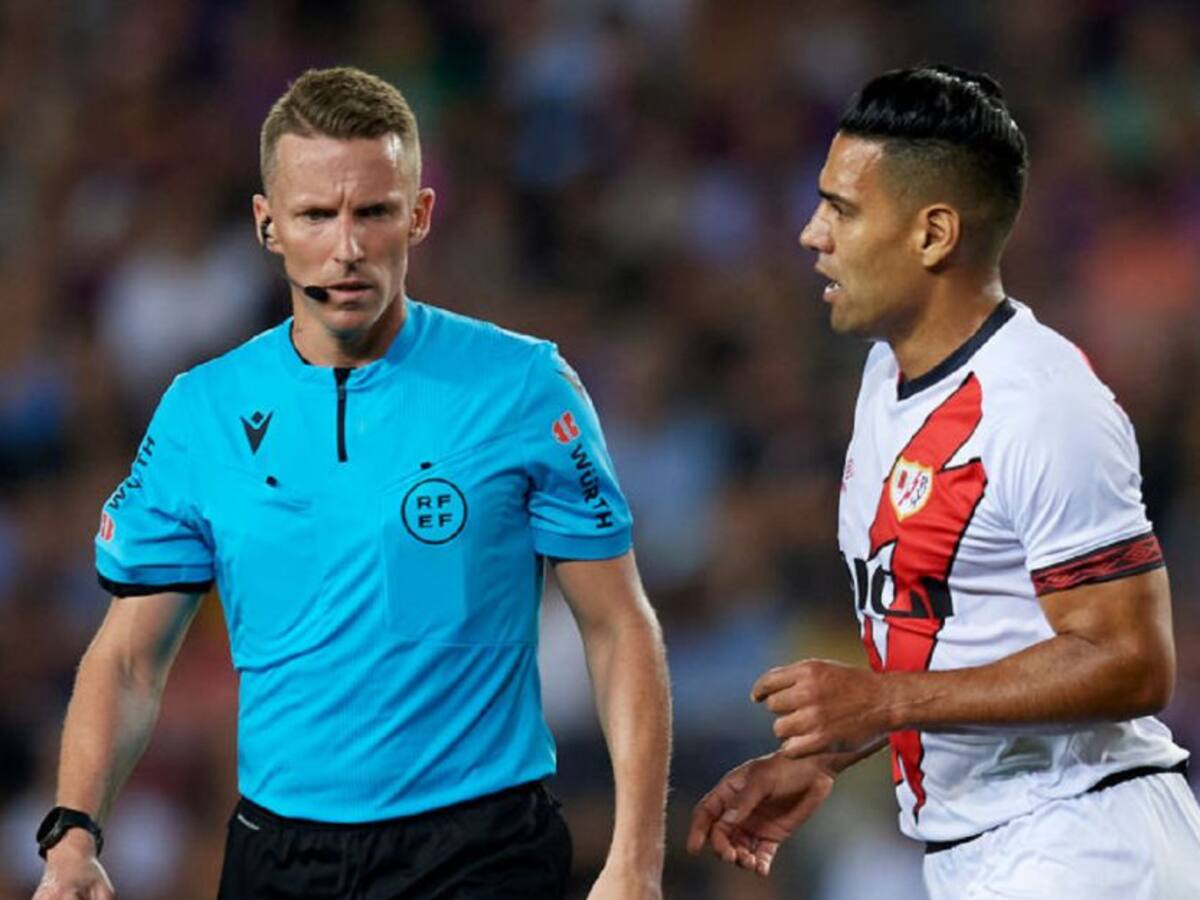 Falcao y un noble gesto: ayudó a que niño se tomara foto con Lewandowski