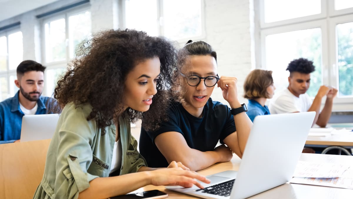 Entérese: 4 instituciones que otorgan becas para posgrado en Colombia y el exterior