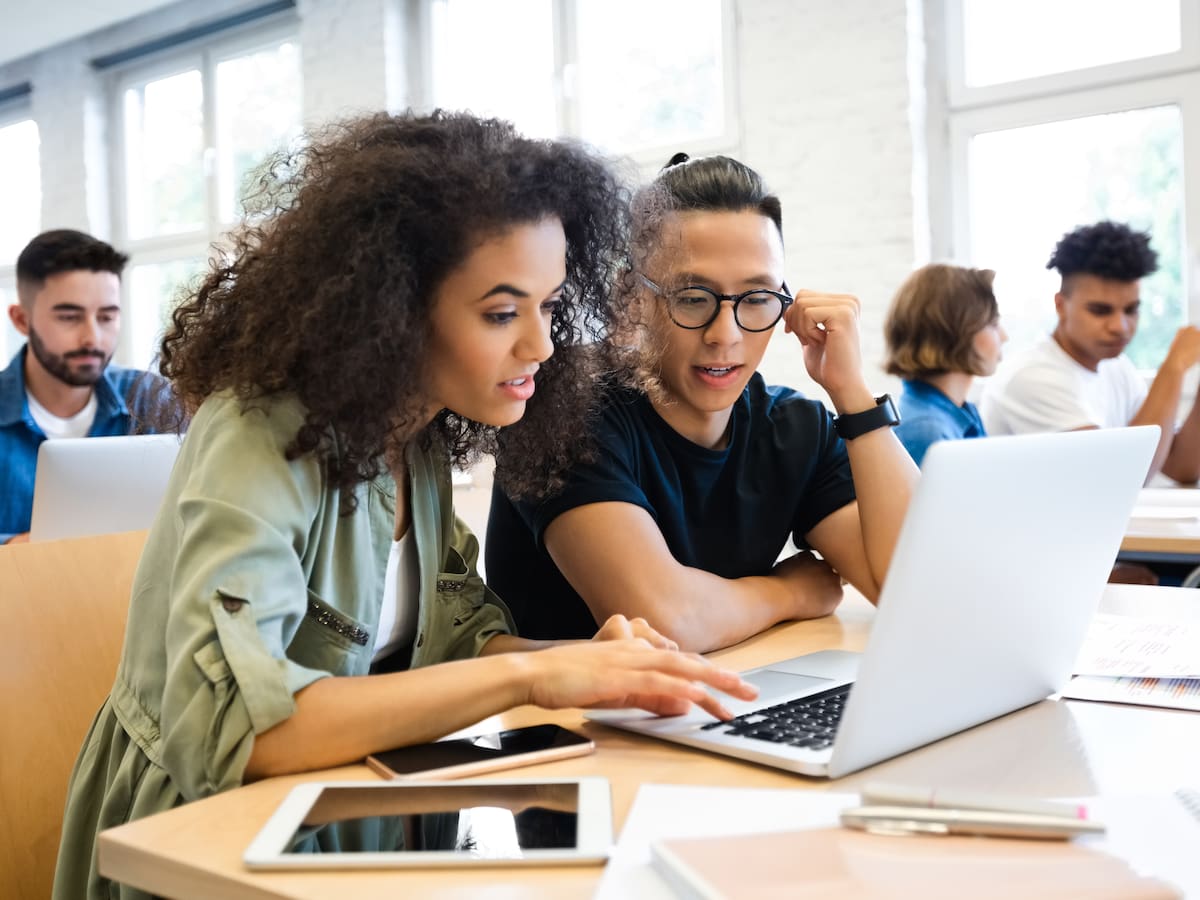 ¿Cuántos años dura un técnico en Colombia? Cargos en los que puede trabajar