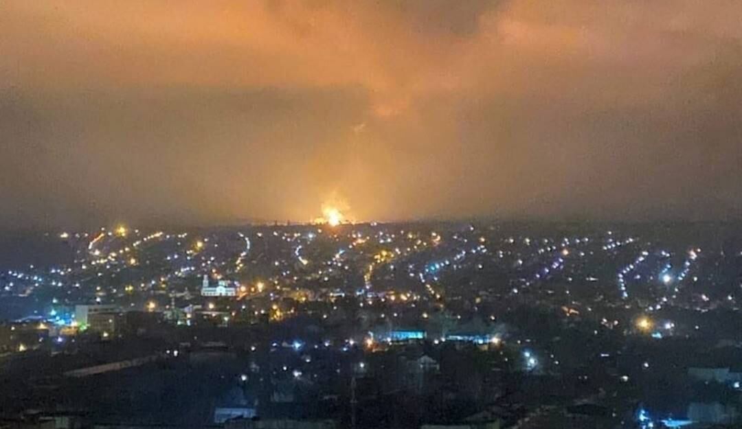 Explosión del oleoducto en Luhansk, al oriente de Ucrania.             Foto: Captura de Pantalla 