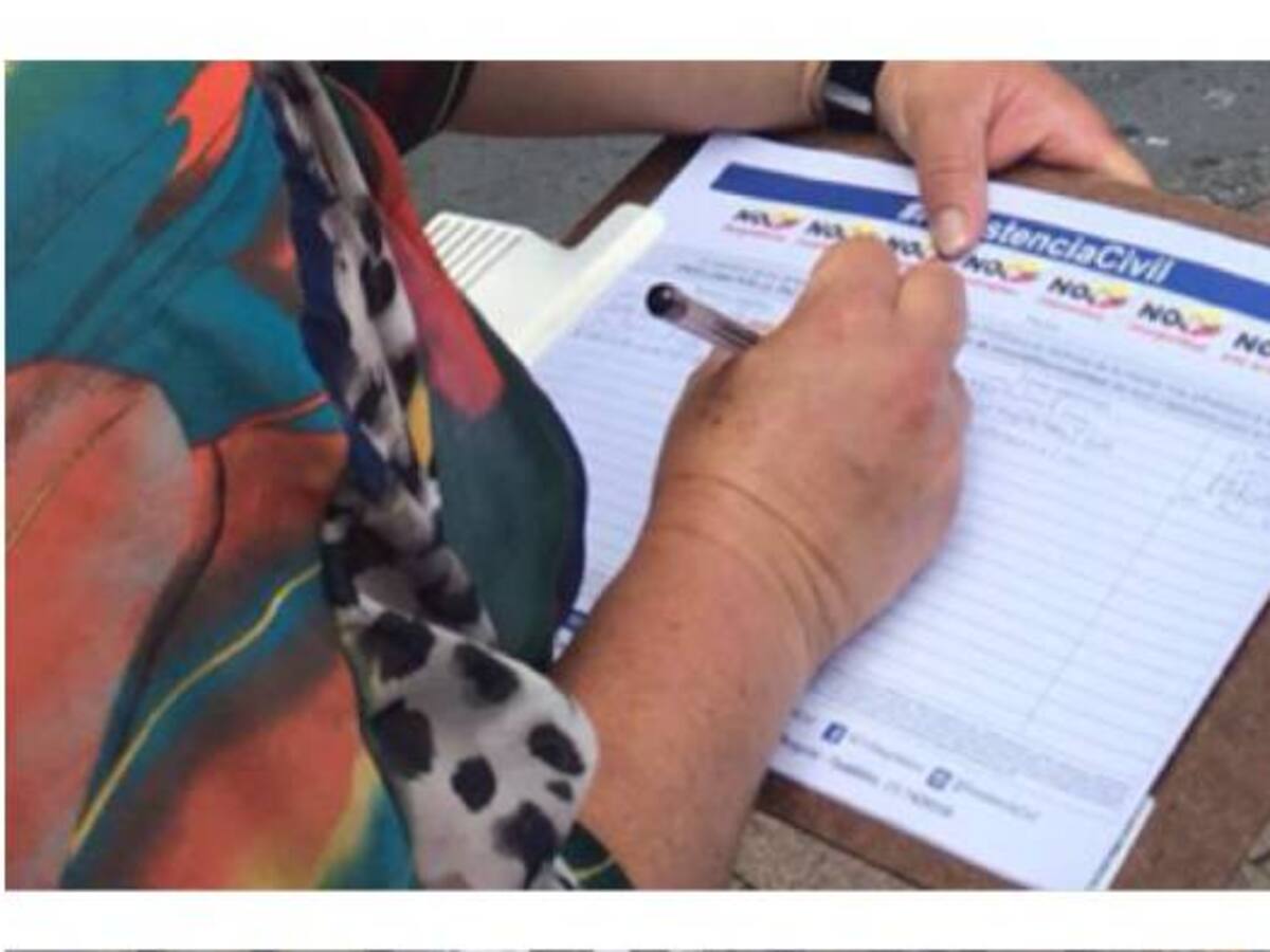 En Caldas inició la recolección de firmas del Centro Democrático