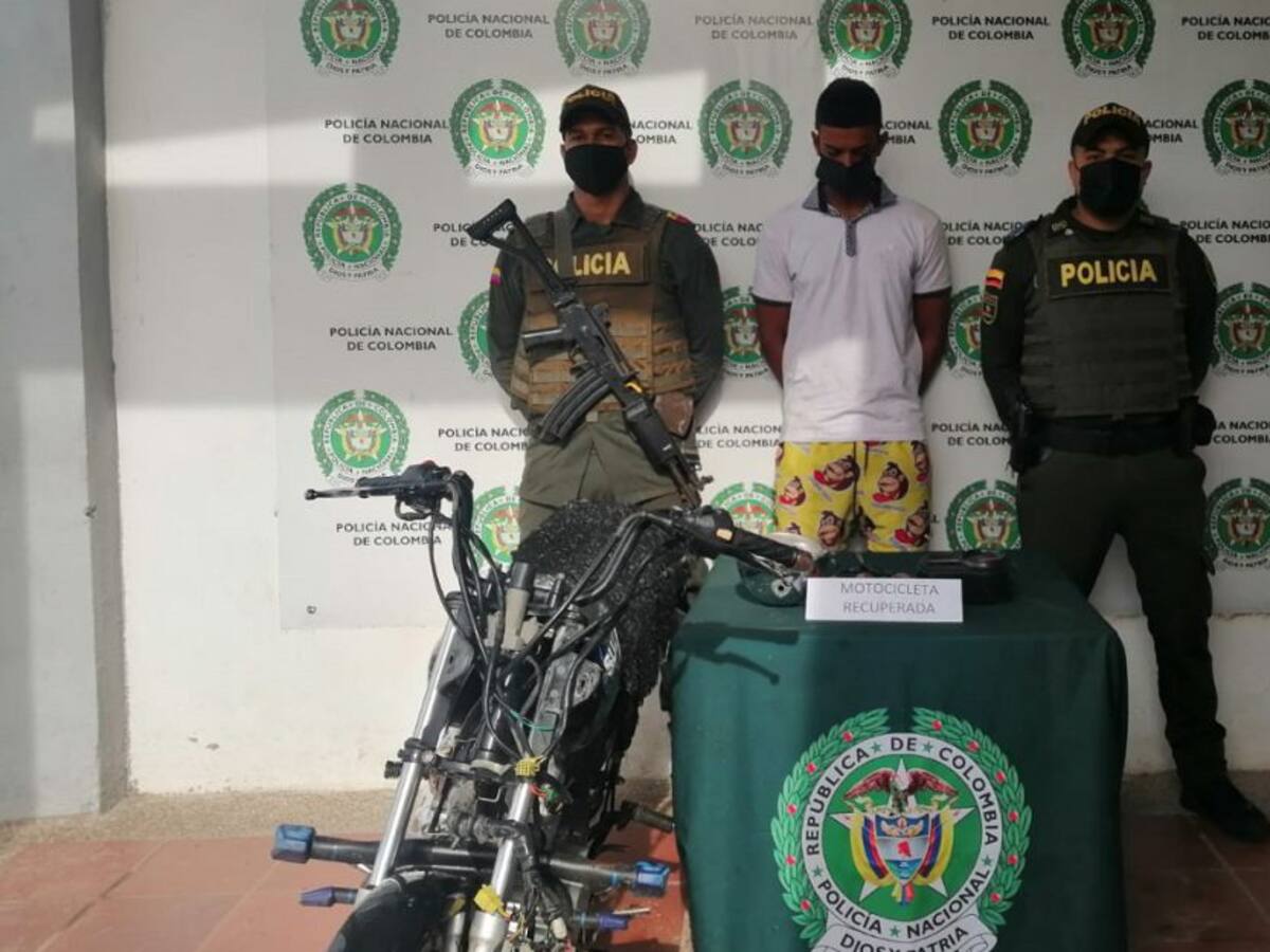 Capturaron a un hombre cuando desguazaba una moto robada en Magangué