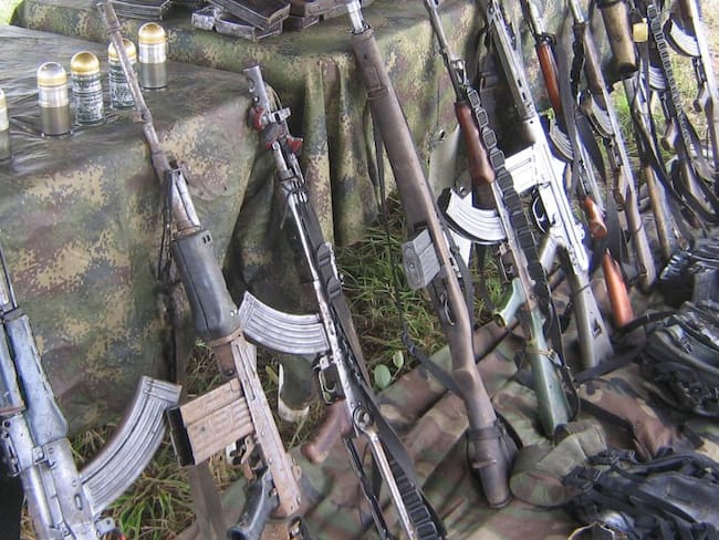 Armas de las antiguas FARC ahora en poder del microtráfico en Neiva