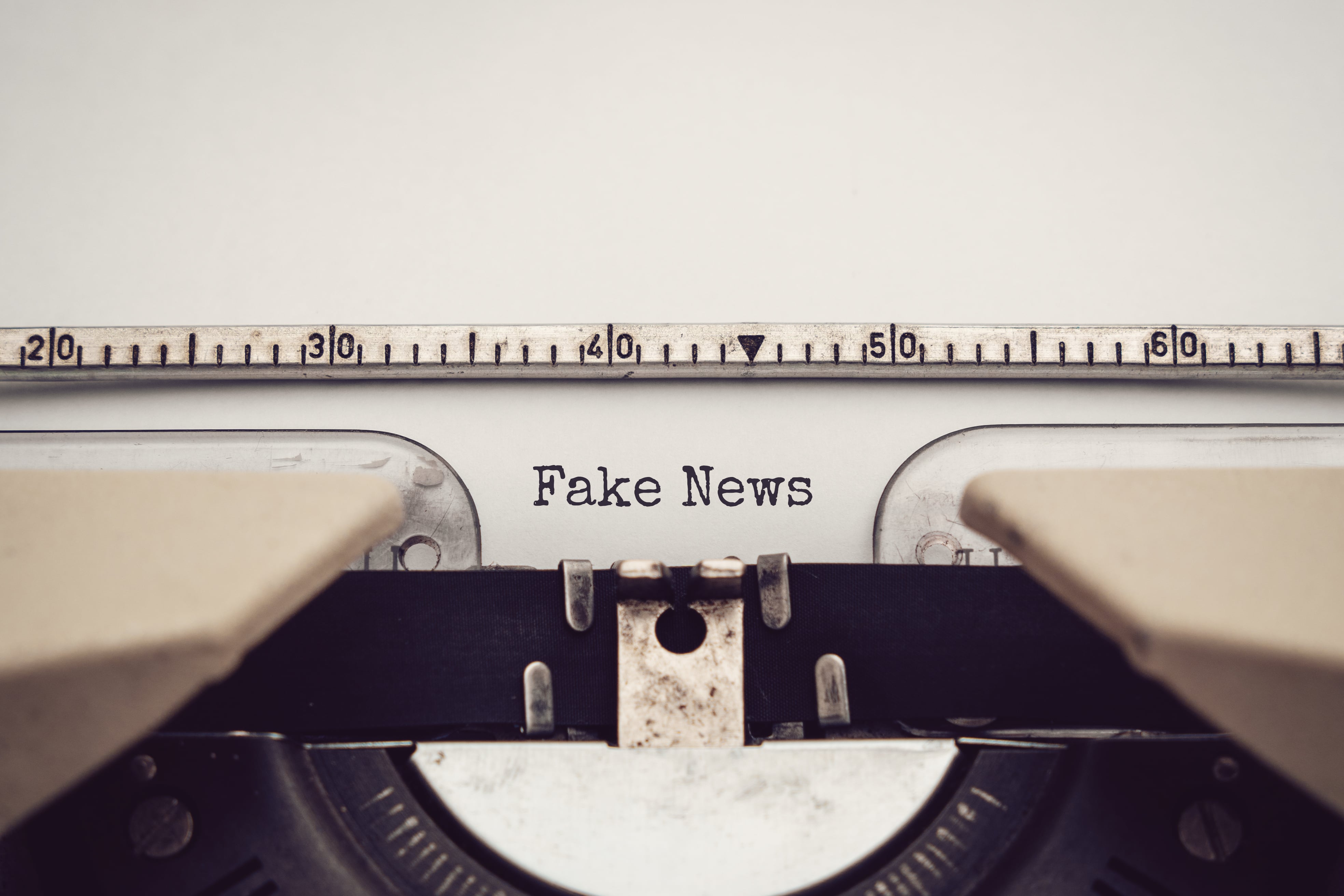 Desconfiar, Verificar y contrastar: Las herramientas contra las Fake News y la desinformación. Foto: Getty Images