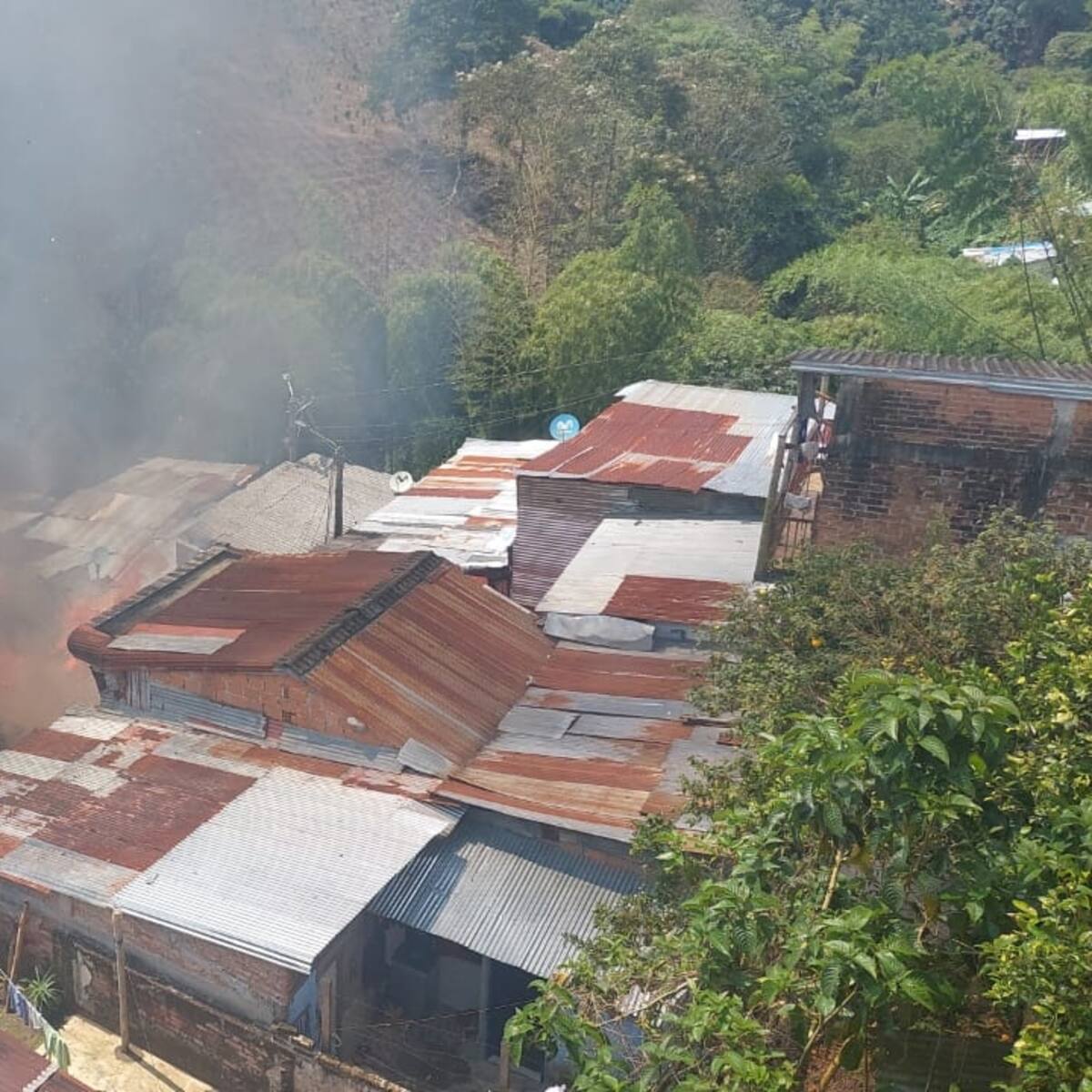 Dos viviendas con pérdida total por incendio estructural en Calarcá, Quindío