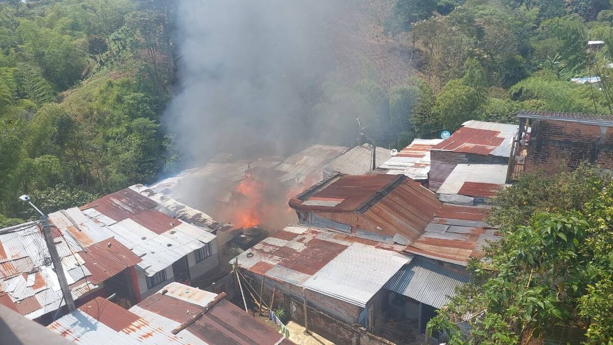 Capitán Javier Arconde, comandante de Bomberos de Calarcá