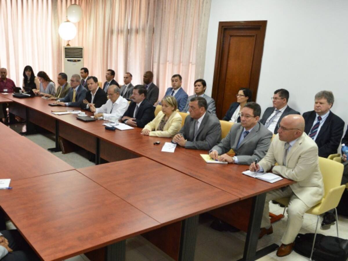 Gobierno avala que las Farc se conviertan en partido político sin armas