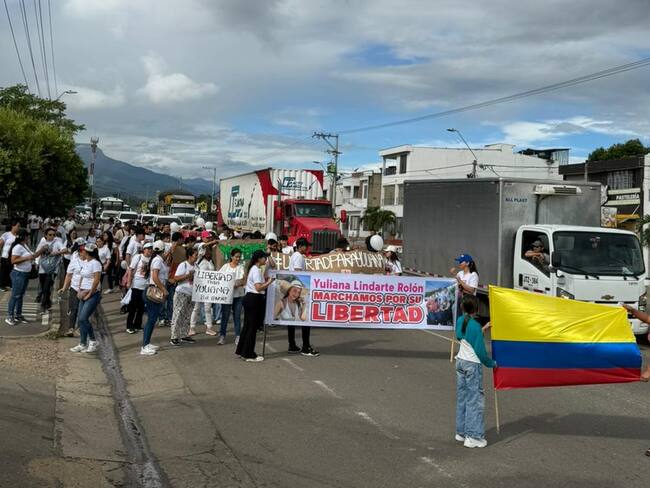 Familiares de Yuliana Lindarte marchan en Los Patios exigiendo su libertad