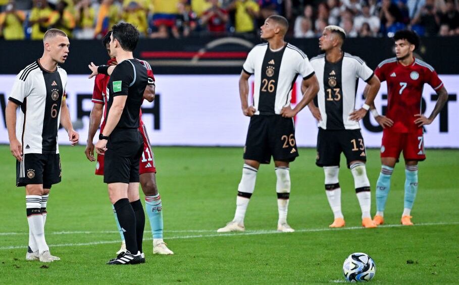 Alemania cayó 0-2 amte Colombia en el partido amistoso celebrado en Gelsenkirchen (Photo by Bernd Thissen/picture alliance via Getty Images)