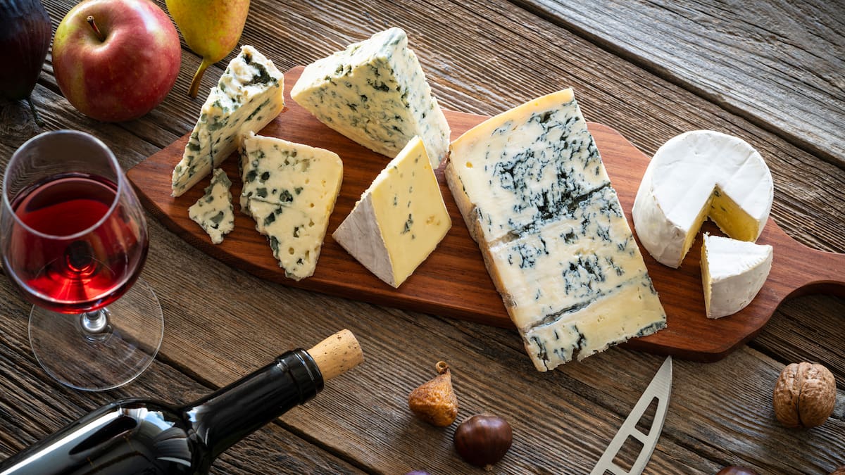 Método sencillo para guardar el queso en su casa y evitar que le salgan hongos