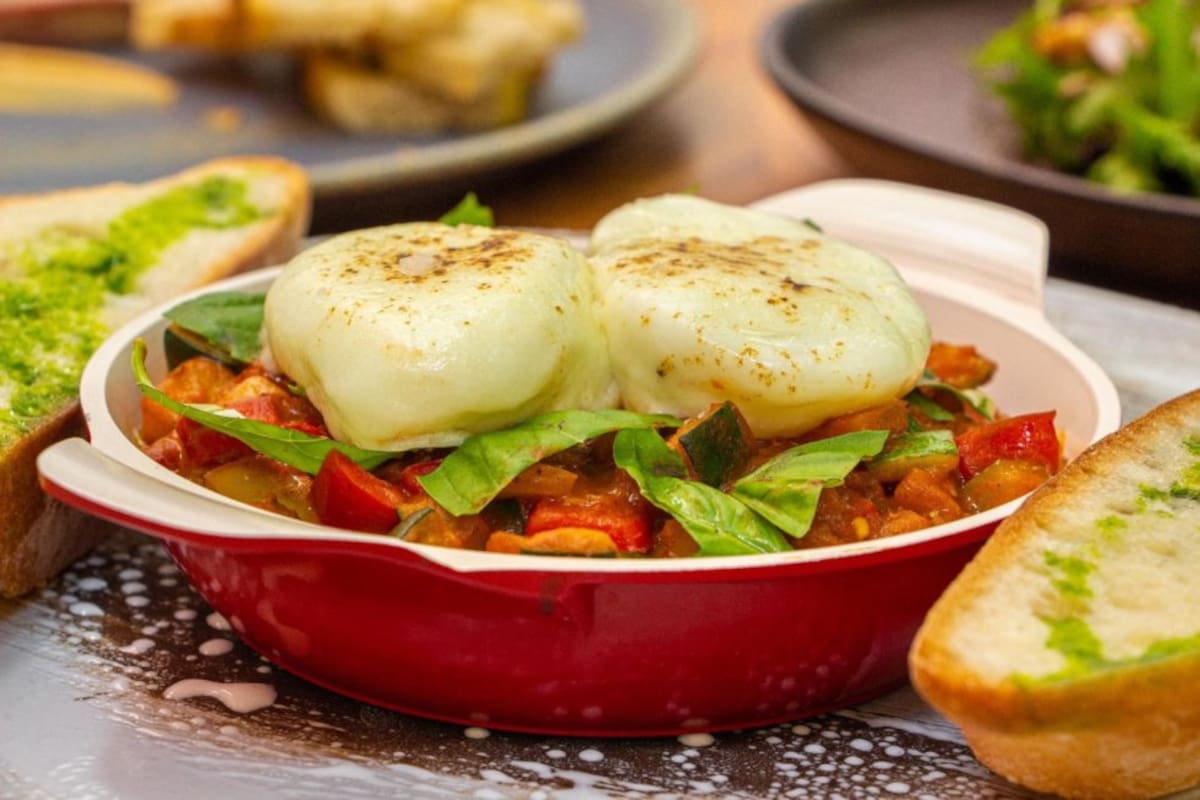 Bastión Luxury Hotel celebra su quinto aniversario con la apertura de Bastión Bistró, una nueva propuesta gastronómica ubicada en el Tentadero de La Serrezuela, un restaurante de ambiente casual, con una agradable vista y una ubicación inmejorable.