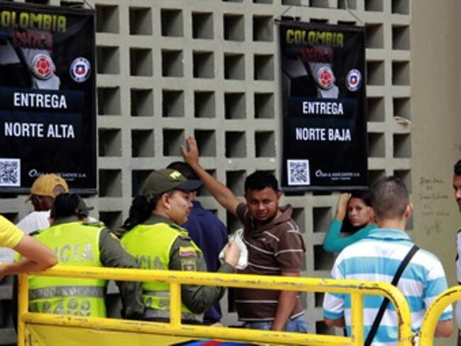 En Barranquilla, los hinchas ya reclamaron sus boletas para Colombia-Chile