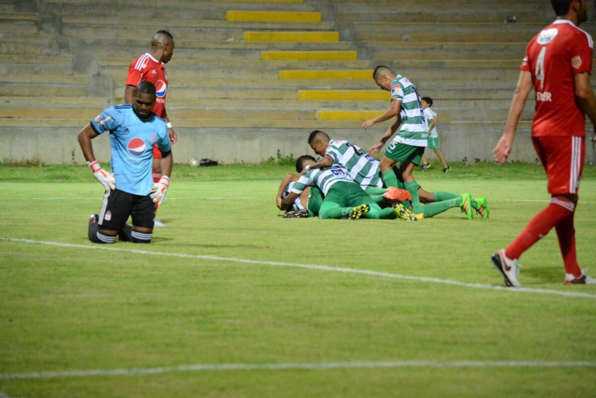 Valledupar derrotó 3-0 al América de Cali en el estadio Armando Maestre