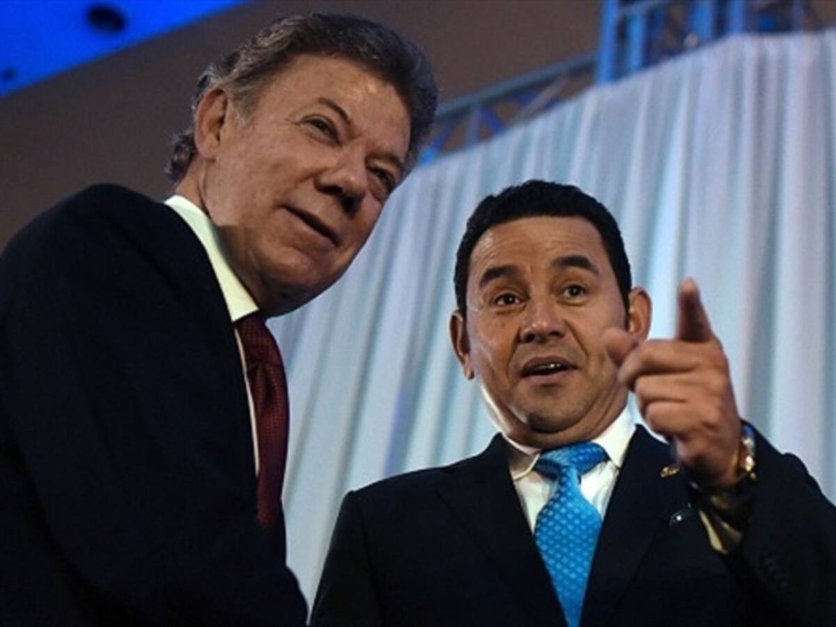 Santos se reúne este viernes con su homólogo de Guatemala, Jimmy Morales