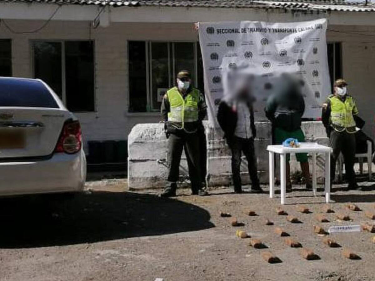 En la caleta de un carro hallaron droga en Supía
