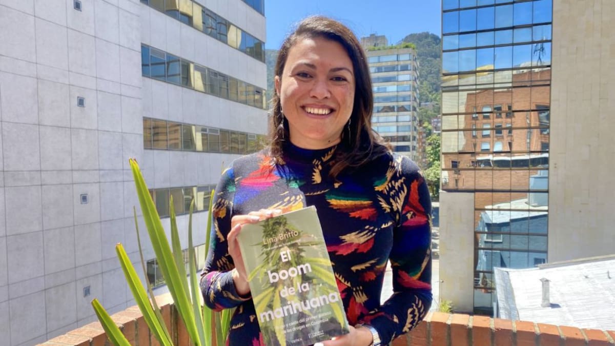 Lina Britto revive la bonanza marimbera con “El boom de la marihuana”