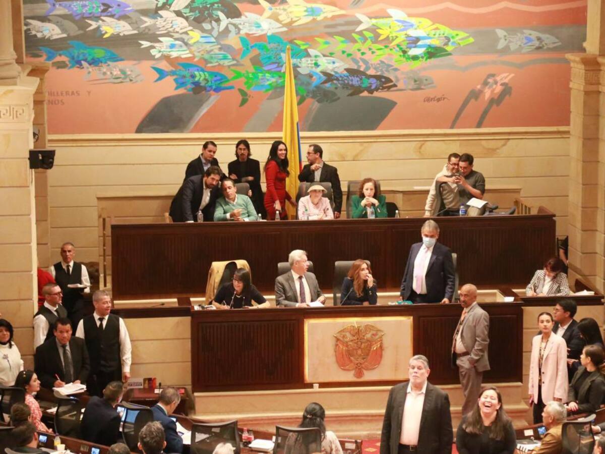 Segundo debate de Reforma a la Salud se mantiene en extras: Cámara negó aplazamiento