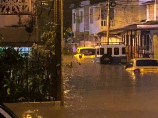 La Oficina para la Gestión del Riesgo reportó emergencias en más de 20 sectores de la ciudad