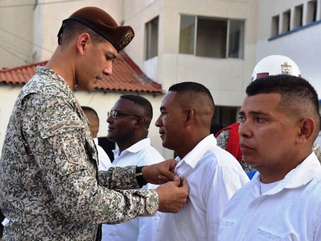 Honores a Infantes de Marina y Soldados Profesionales en Cartagena