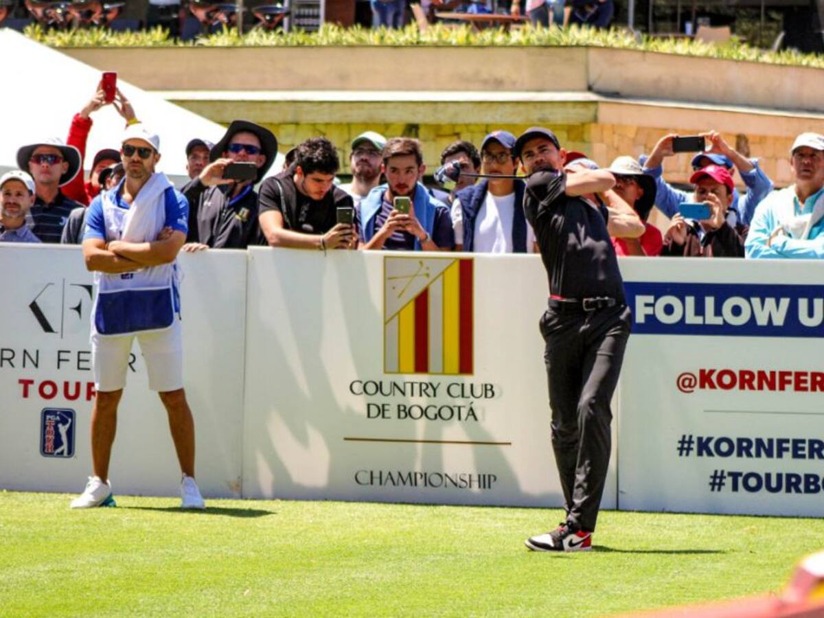 Camilo Villegas sigue líder en el Country Club de Bogotá Championship