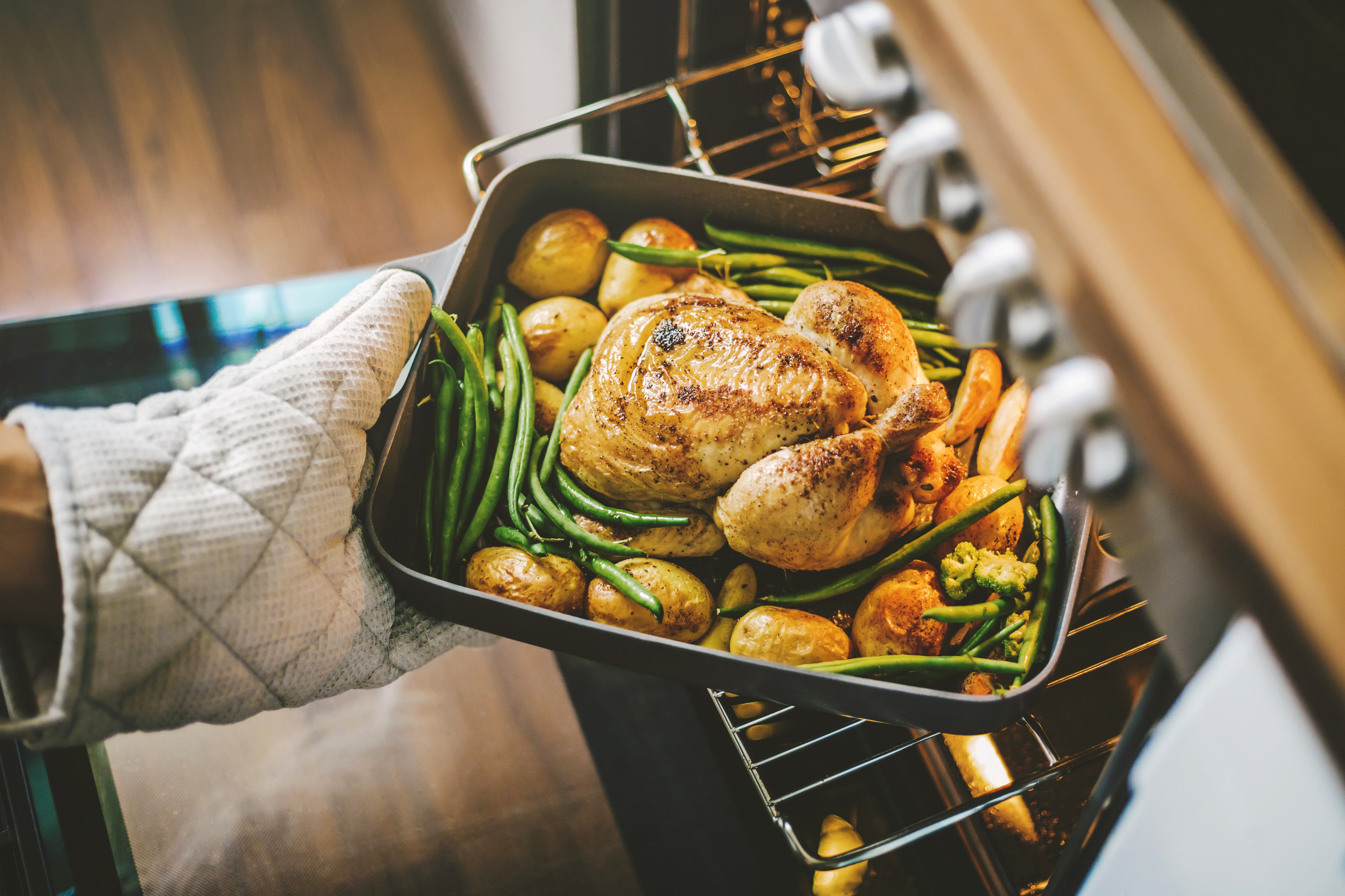 Receta para hacer pollo al horno - Getty Images
