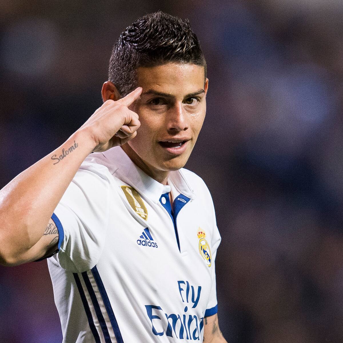 Leyenda del Real Madrid elige a James Rodríguez como el mejor cobrador de tiros libres