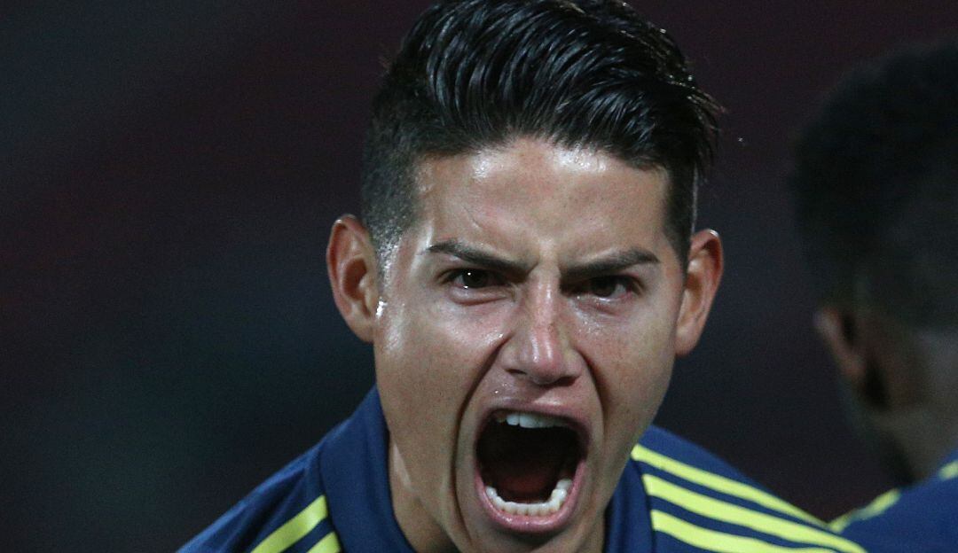 James Rodríguez en partido ante Chile por Eliminatorias