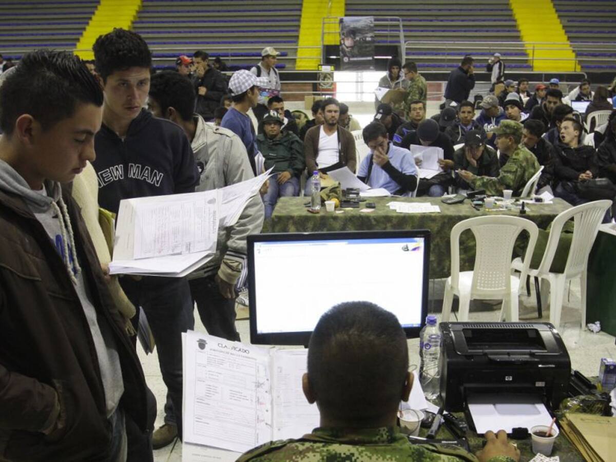 Cerca de 4.000 remisos podrán conseguir la libreta militar en Antioquia