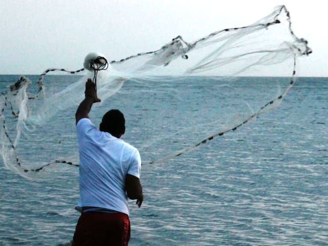 Pescadores y trabajadores de las playas de Cartagena anuncian protesta