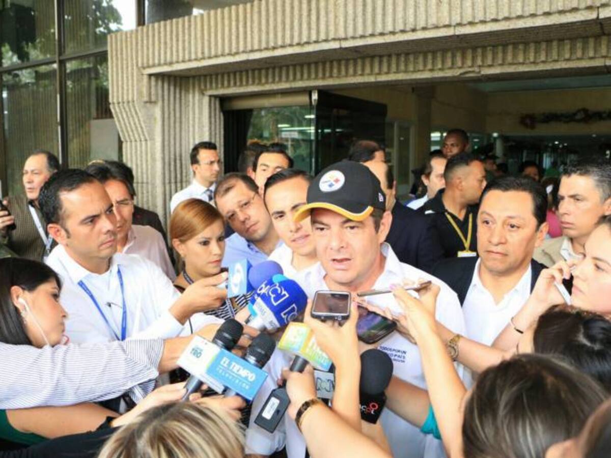 Vicepresidente Vargas ya salió de la Foscal y partió hacia Bogotá